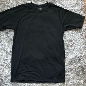 A plain black T shirt!